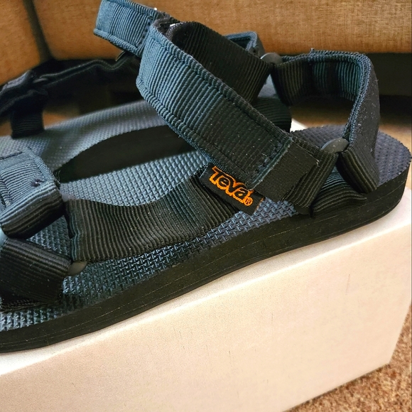 Teva Universal Platform Sandal - Picture 4 of 5